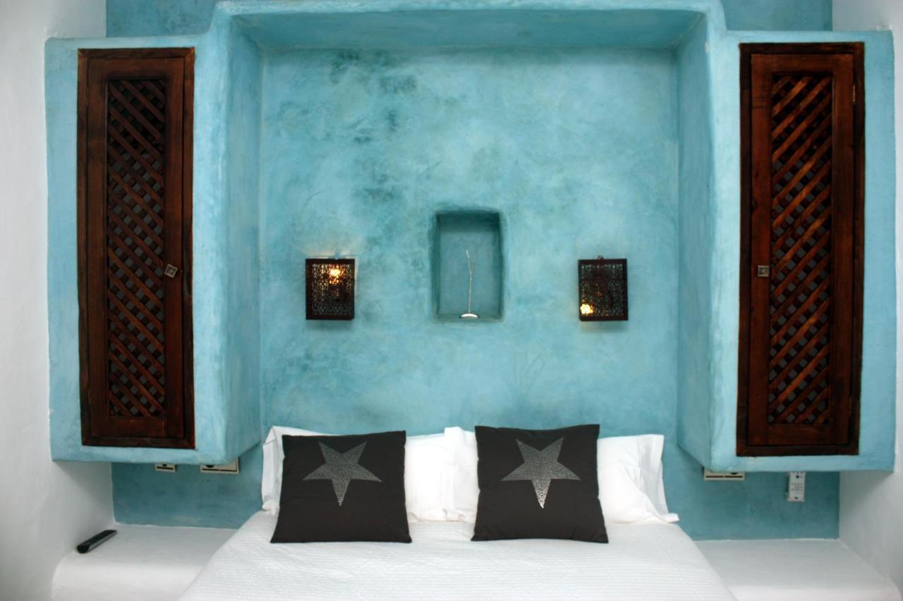 Hostal Extramuros Кониль-де-ла-Фронтера Экстерьер фото