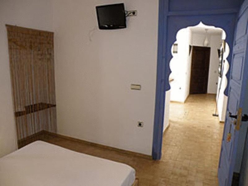 Hostal Extramuros Кониль-де-ла-Фронтера Экстерьер фото