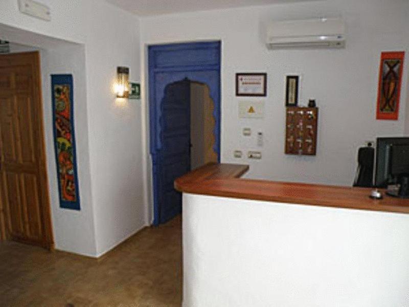 Hostal Extramuros Кониль-де-ла-Фронтера Экстерьер фото
