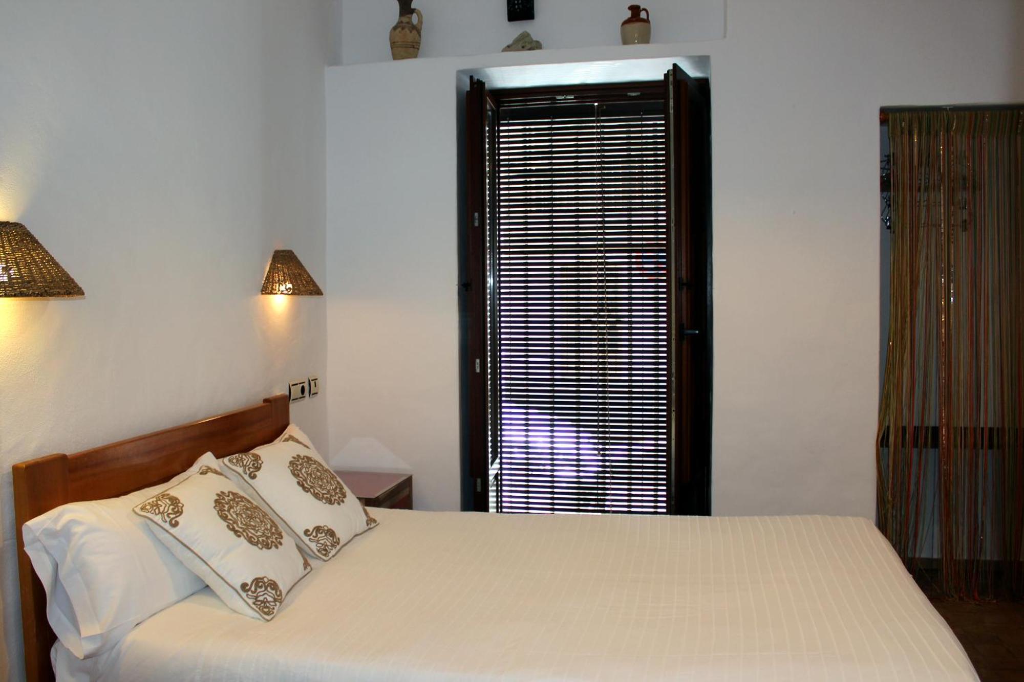 Hostal Extramuros Кониль-де-ла-Фронтера Экстерьер фото