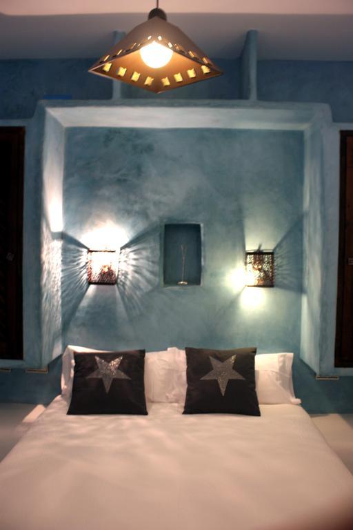 Hostal Extramuros Кониль-де-ла-Фронтера Экстерьер фото