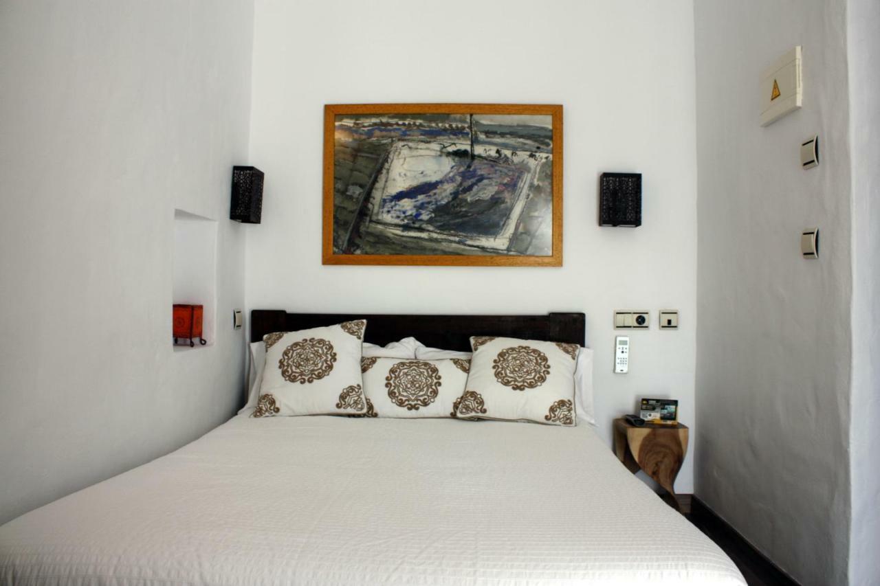 Hostal Extramuros Кониль-де-ла-Фронтера Экстерьер фото